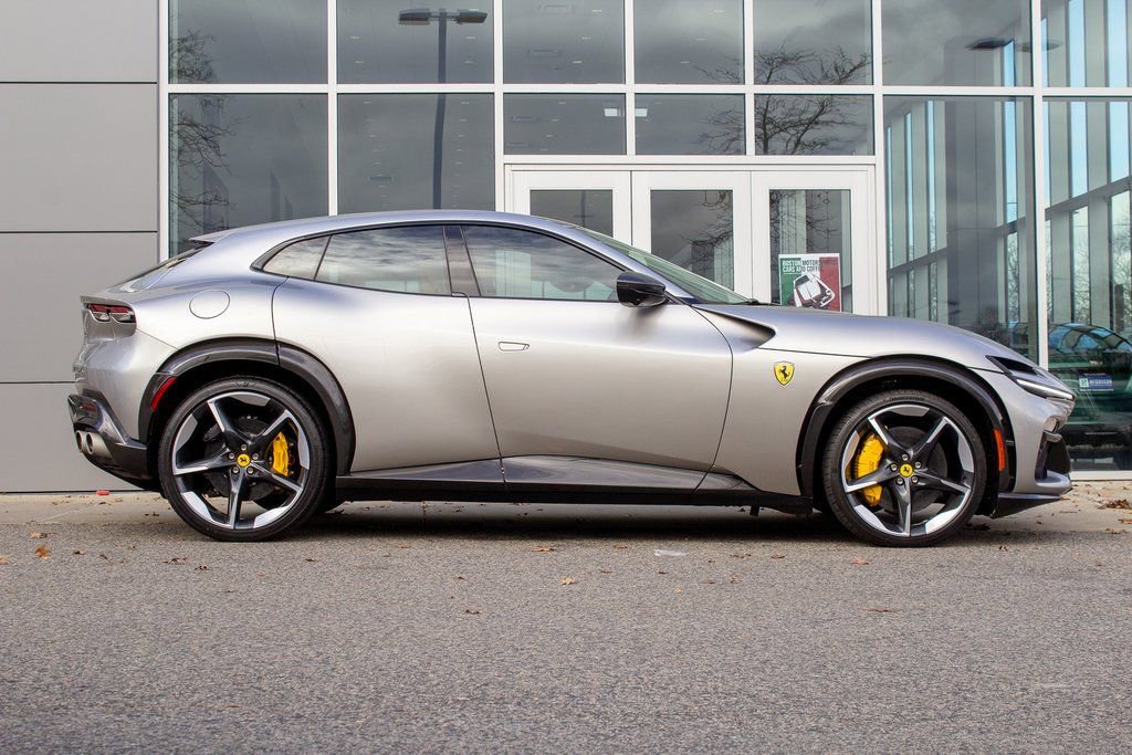 Used 2025 Ferrari Purosangue image 4