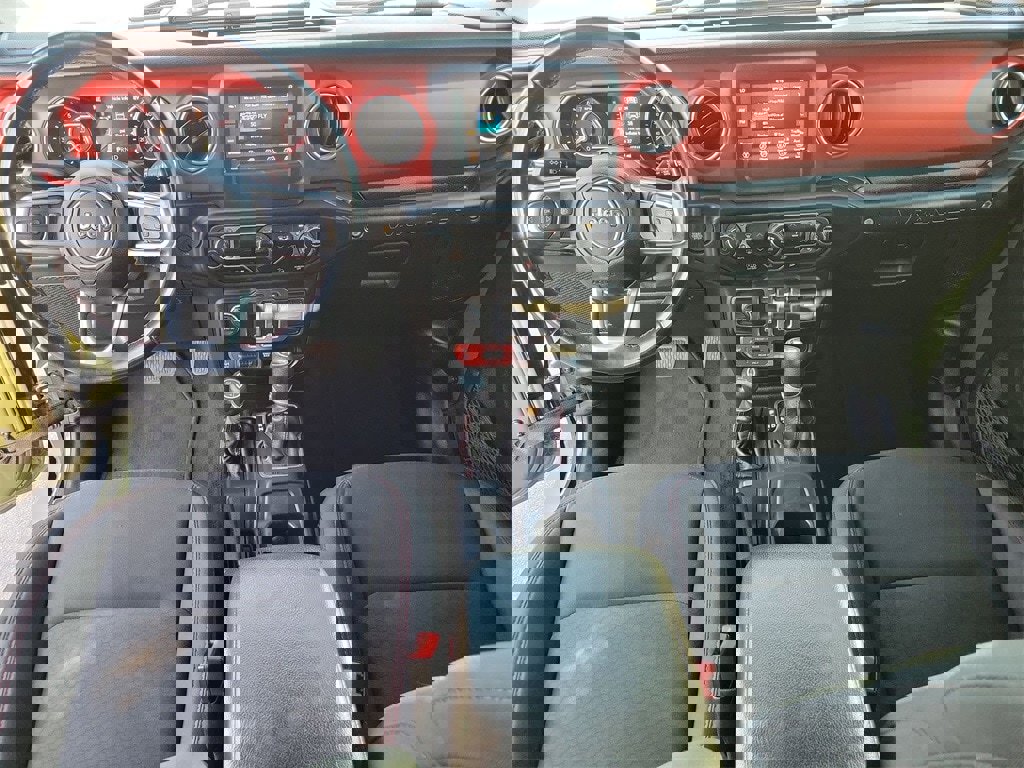 Used 2020 Jeep Wrangler Rubicon w/ Steel Bumper Group image 14