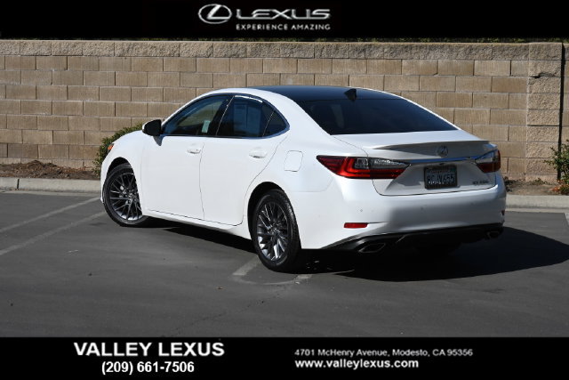 Used 2018 Lexus ES 350 w/ Navigation System Package FWD image 4