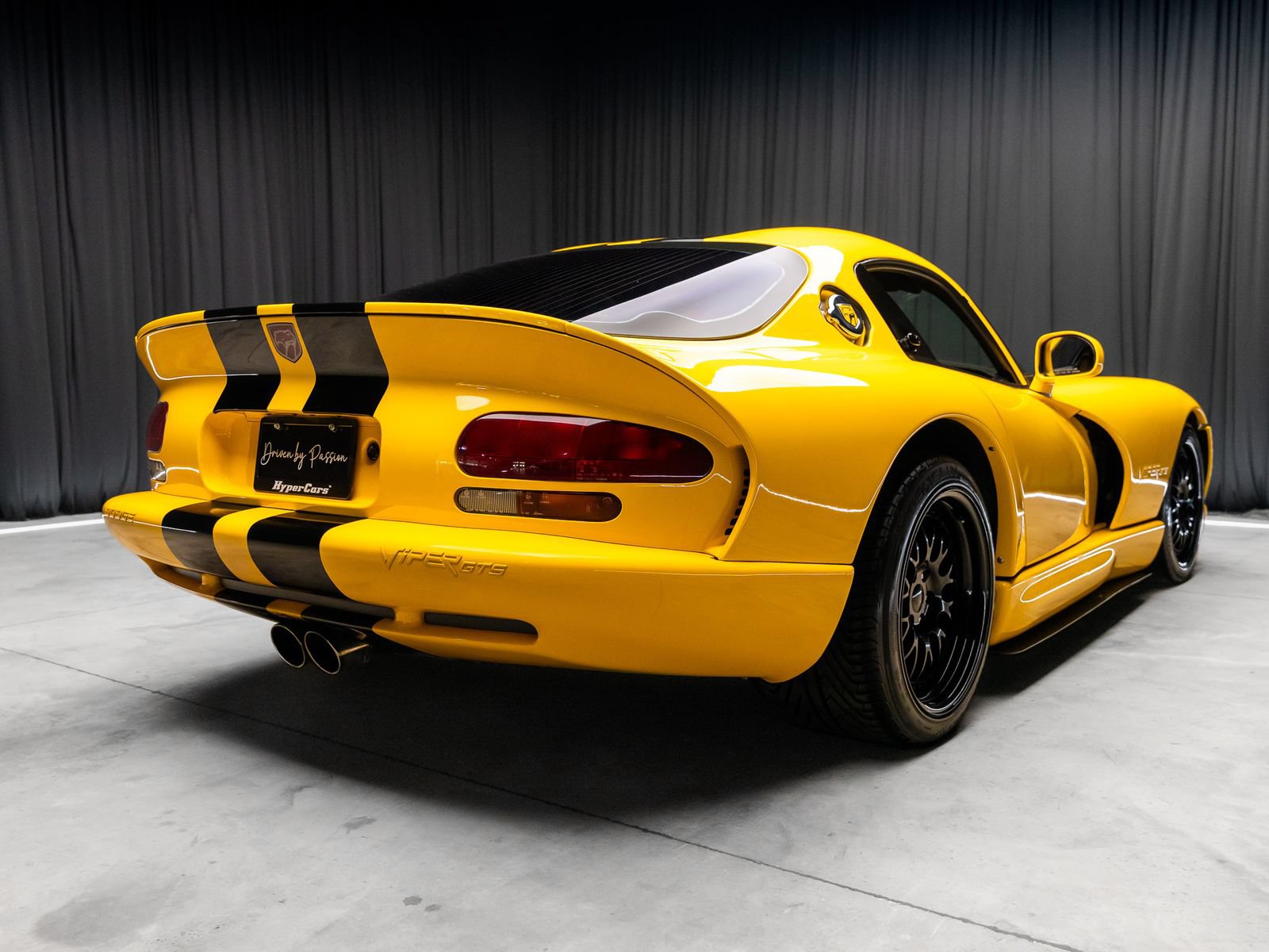 Used 2001 Dodge Viper GTS RWD image 40