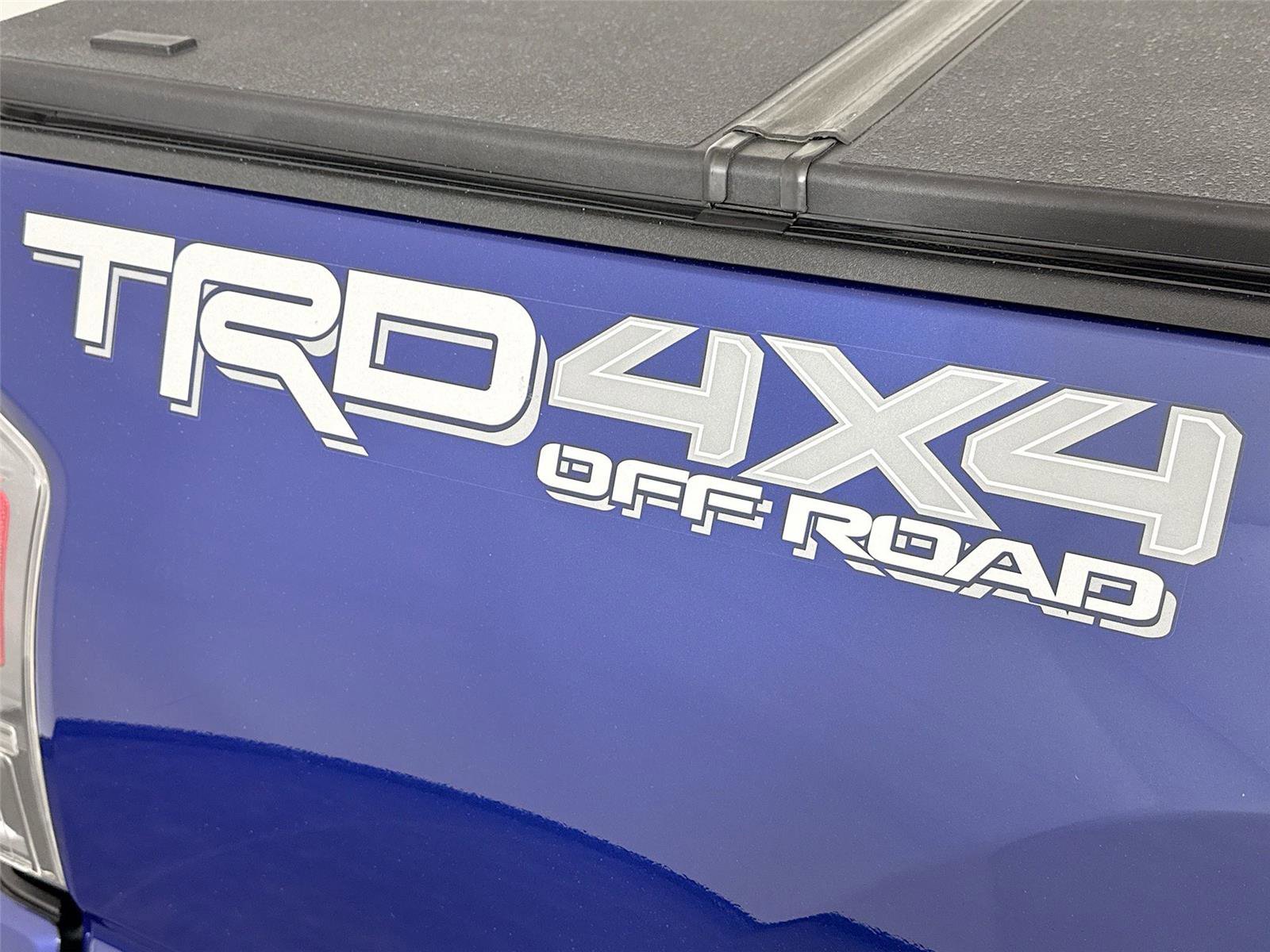 Certified 2023 Toyota Tacoma TRD Off-Road w/ Technology Package AWD/4WD image 12