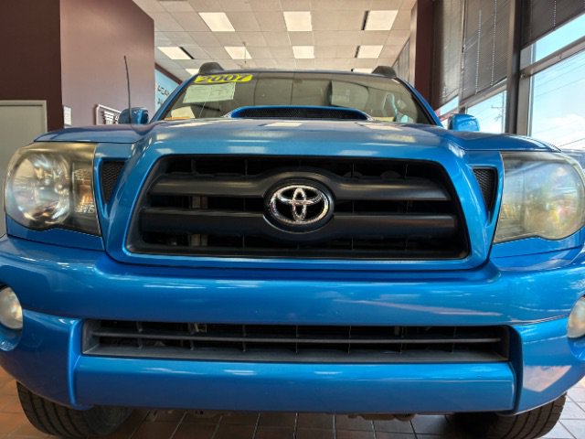 Used 2007 Toyota Tacoma PreRunner w/ TRD Sport Pkg #1 RWD image 2
