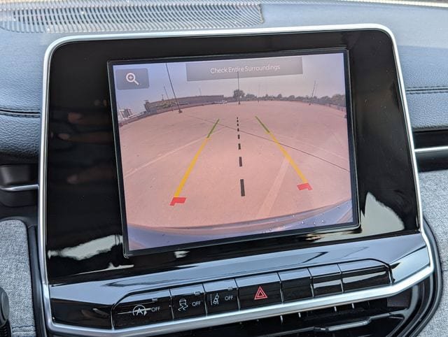 Used 2022 Jeep Compass Latitude w/ Sun and Sound Group FWD image 16