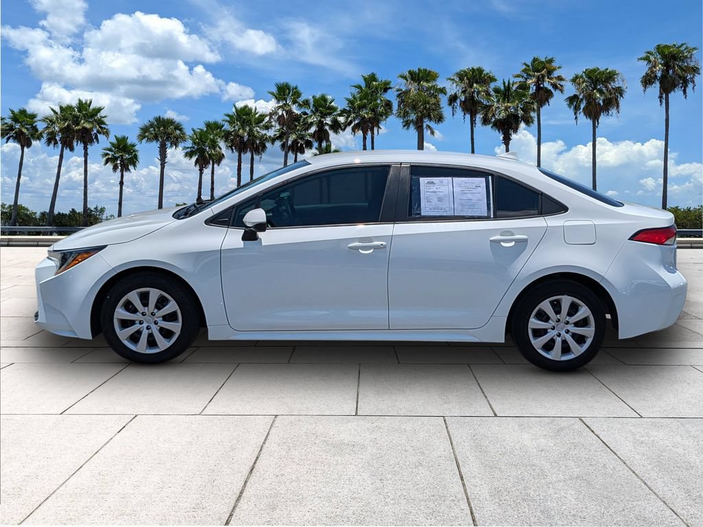 Used 2024 Toyota Corolla LE FWD image 4
