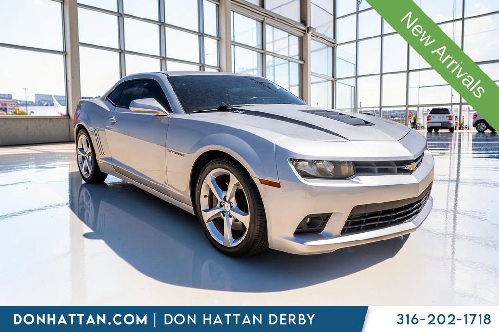 Used 2015 Chevrolet Camaro SS RWD image 25