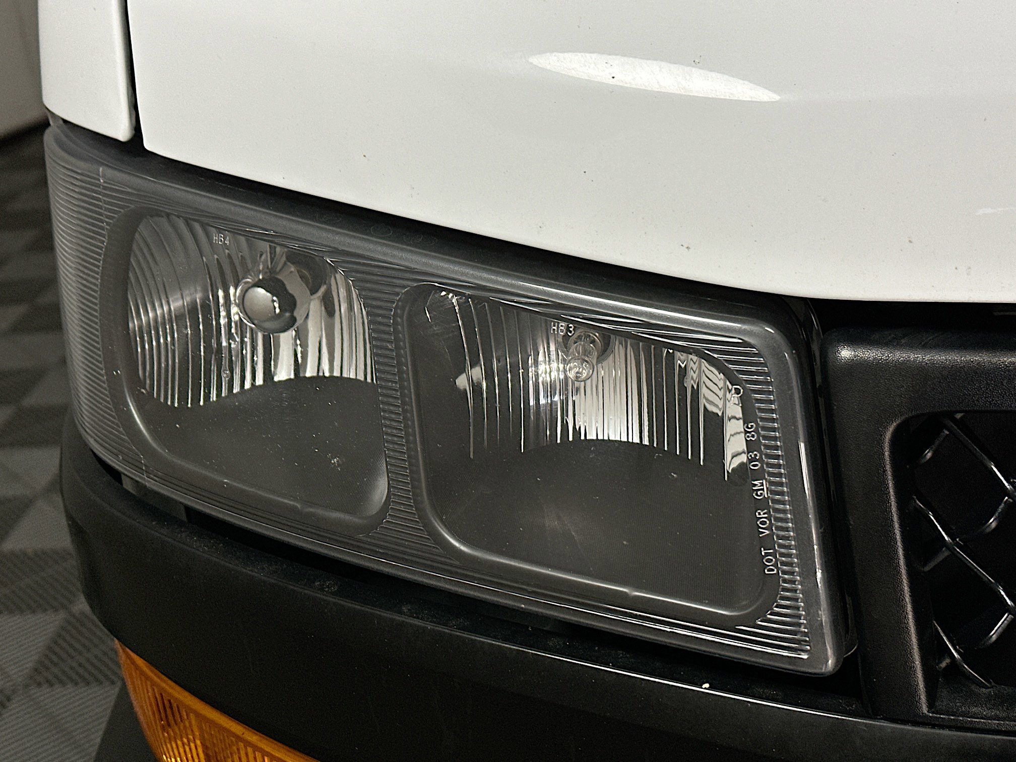 Used 2023 Chevrolet Express 3500 LS RWD image 9