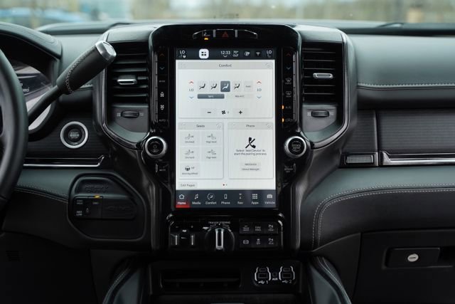 Used 2024 RAM 2500 Limited image 29