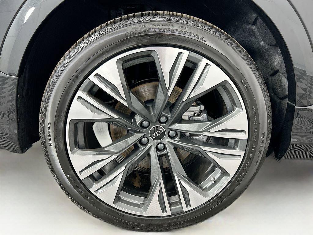 New 2026 Audi Q8 Premium Plus image 32