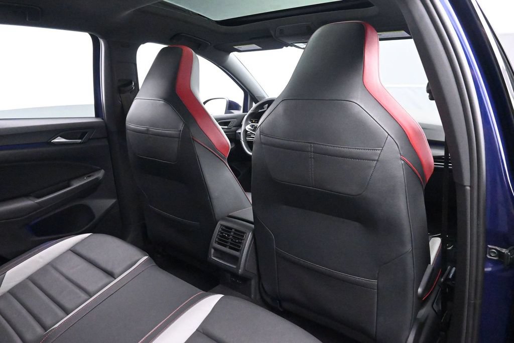Used 2022 Volkswagen GTI SE FWD image 19