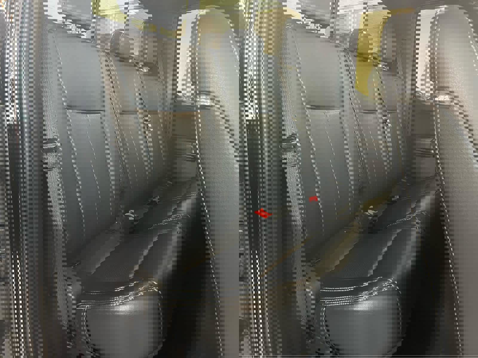 Used 2022 Ford F350 Lariat w/ Chrome Package image 35