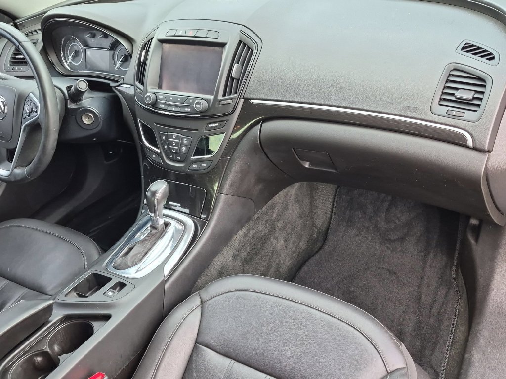 Used 2017 Buick Regal Sport Touring FWD image 23