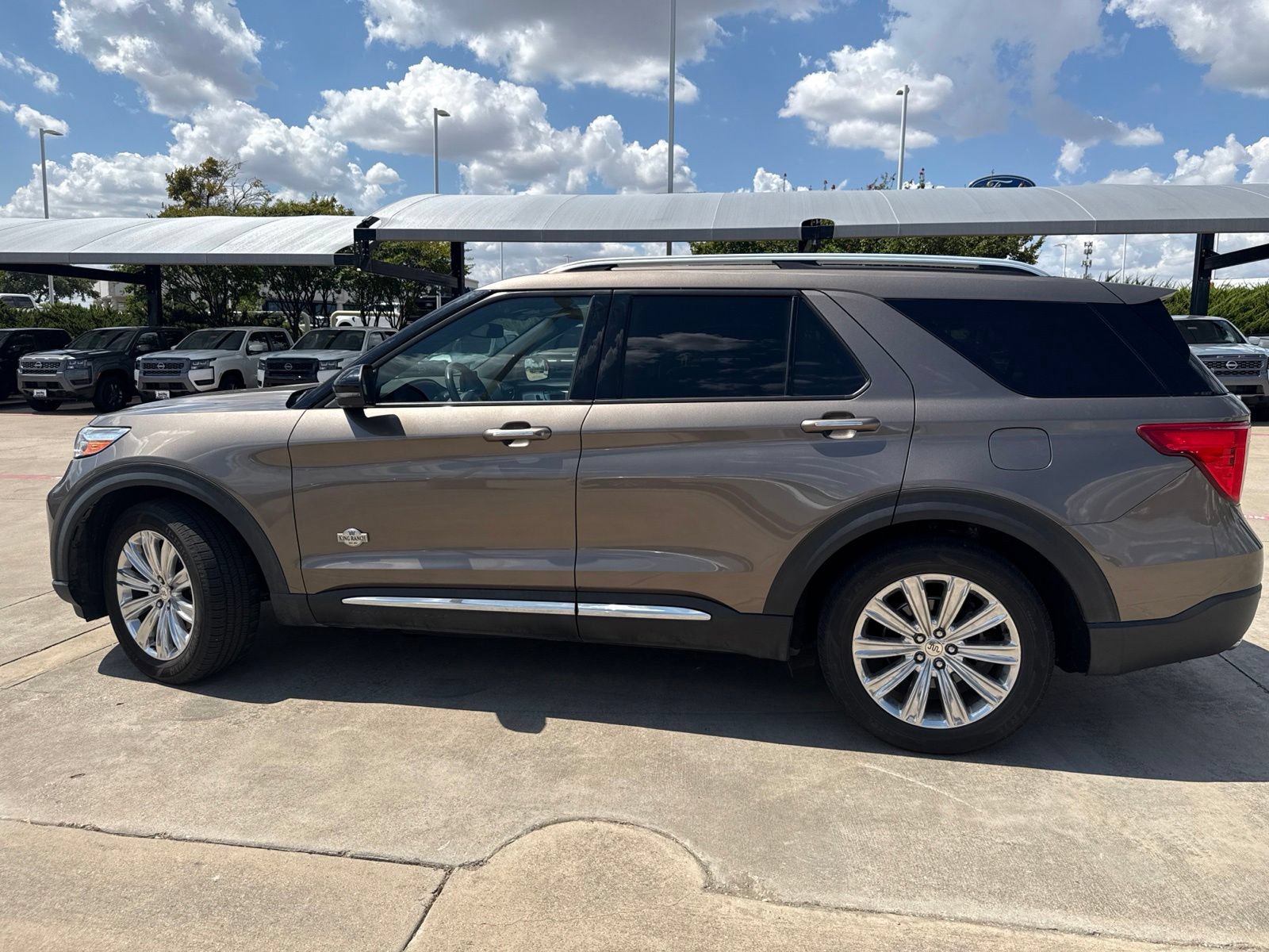 Used 2021 Ford Explorer King Ranch w/ Premium Technology Package RWD image 8