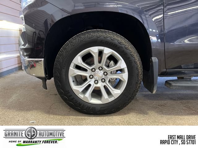 Used 2022 Chevrolet Silverado 1500 LTZ w/ LTZ Premium Package AWD/4WD image 27