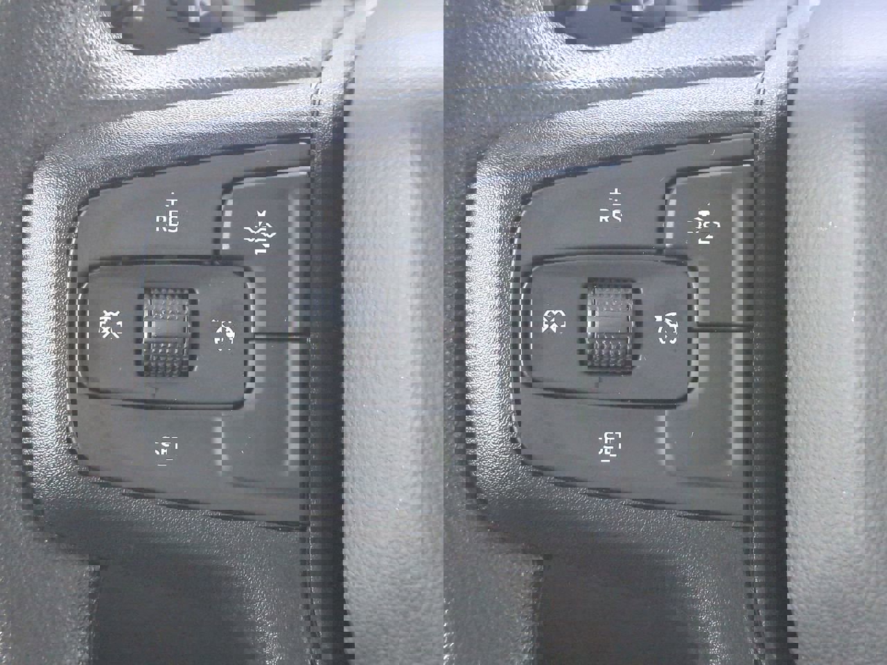 Used 2025 Chevrolet Silverado 1500 Custom w/ Turbomax Blackout Package image 22