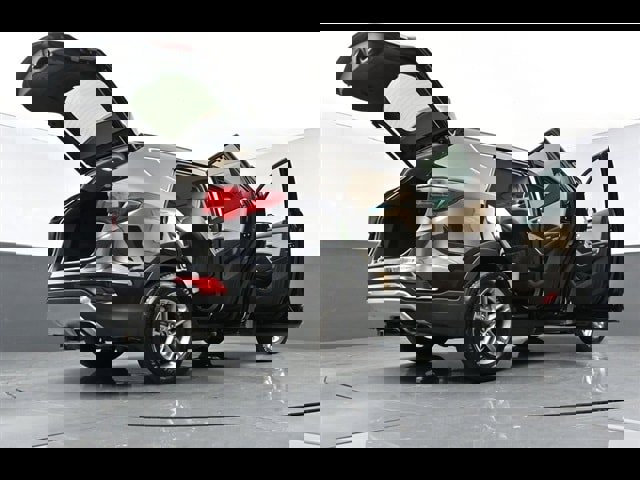 Used 2017 Hyundai Santa Fe Sport image 32