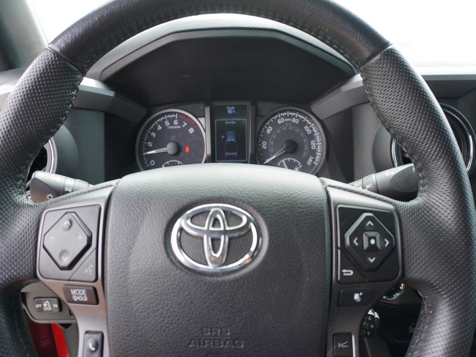 Used 2021 Toyota Tacoma TRD Off-Road w/ TRD Premium Off Road Package AWD/4WD image 27