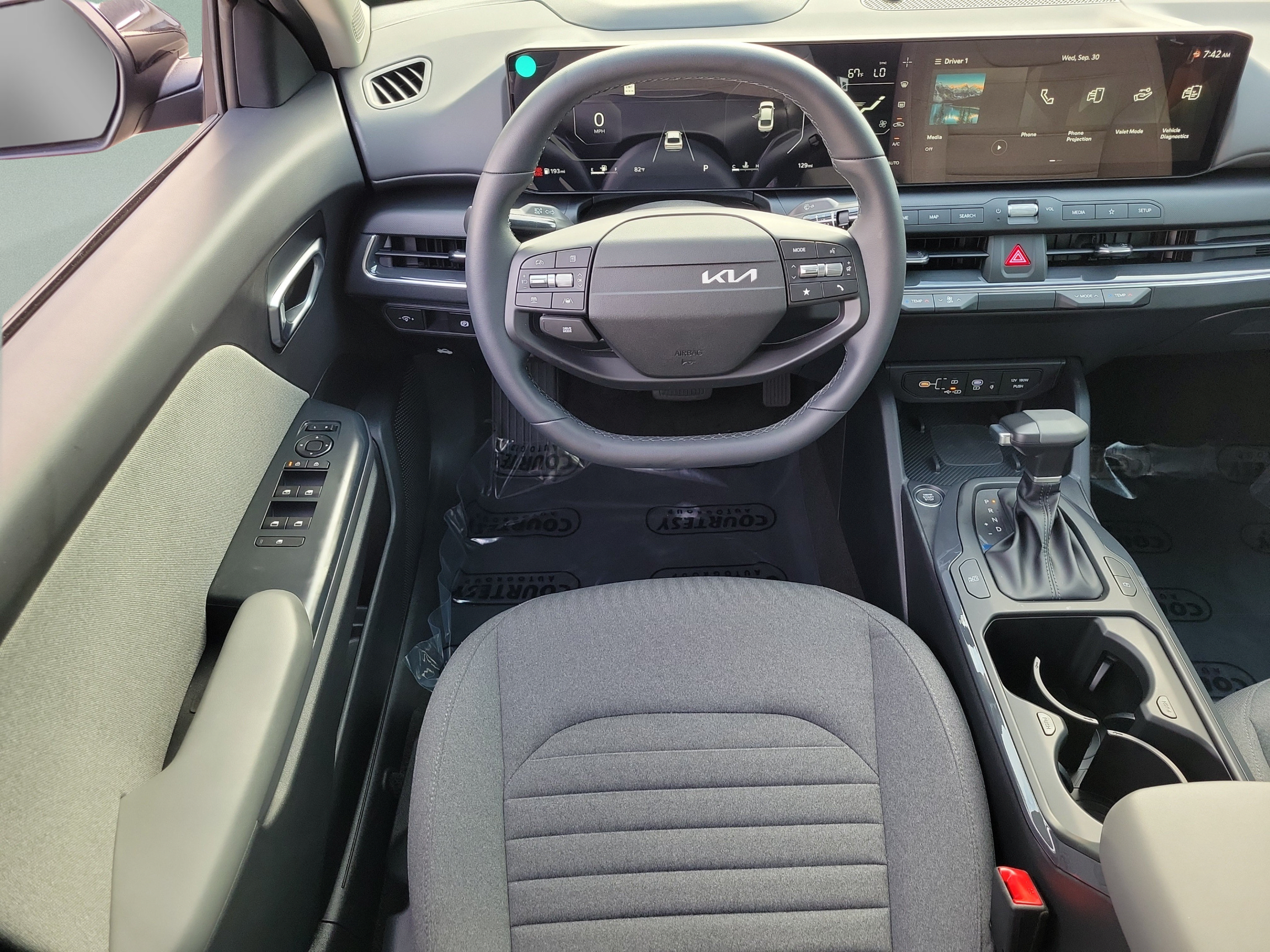 Certified 2025 Kia K4 EX FWD image 12