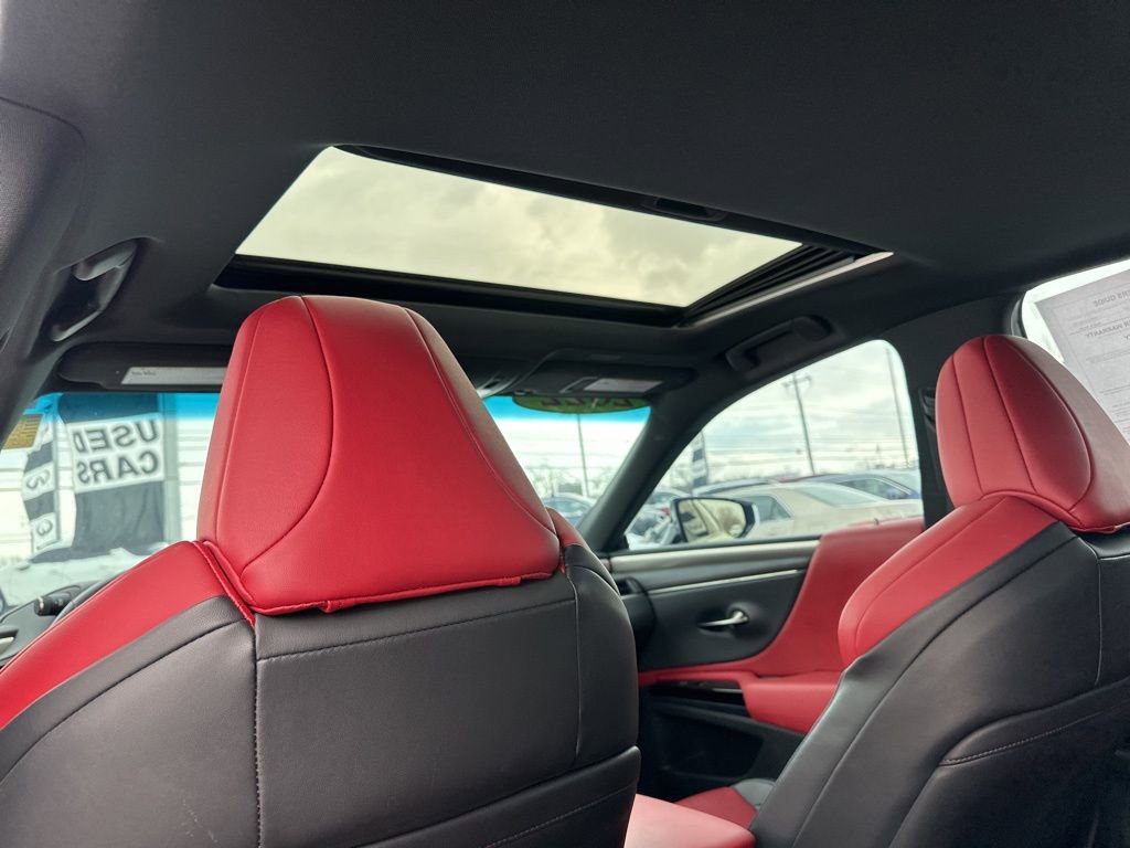 Used 2022 Lexus ES 300h F Sport w/ Accessory Package image 38