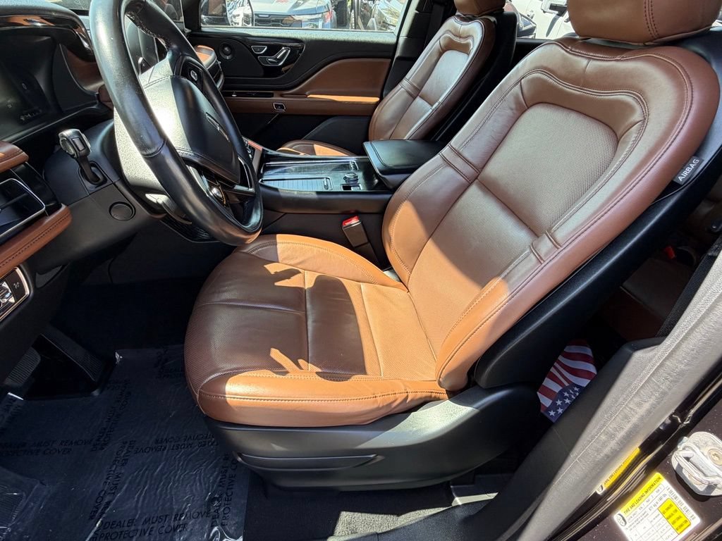 Used 2022 Lincoln Aviator Reserve AWD/4WD image 23