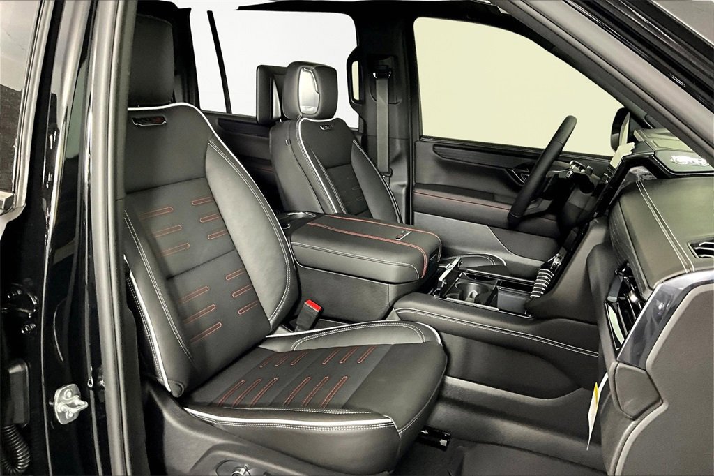 New 2026 GMC Yukon XL AT4 Ultimate image 12