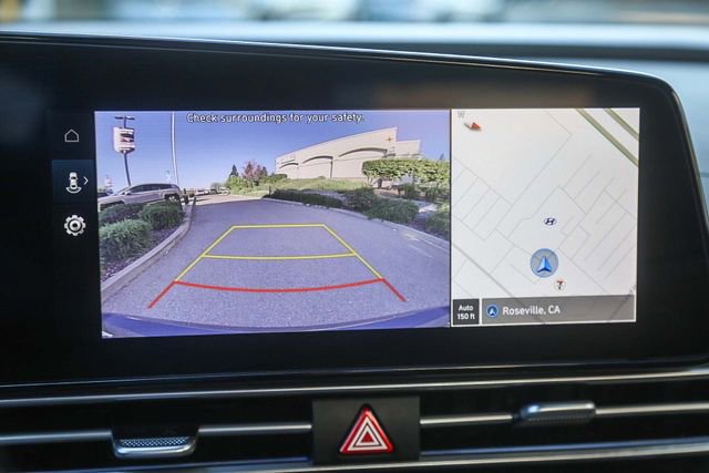 Certified 2025 Hyundai Elantra SEL image 28