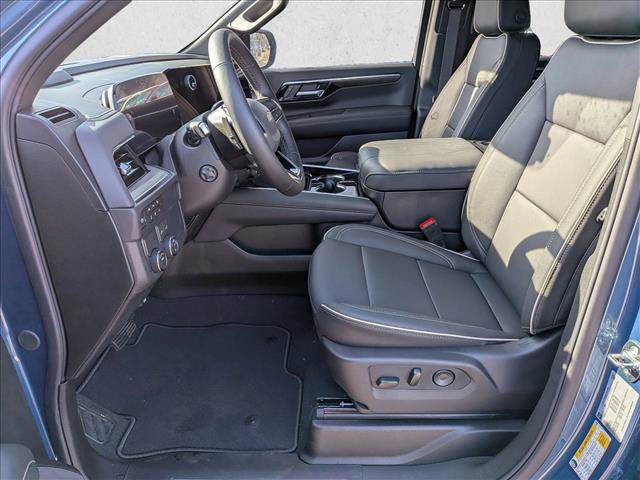 New 2026 Chevrolet Suburban Premier RWD image 15