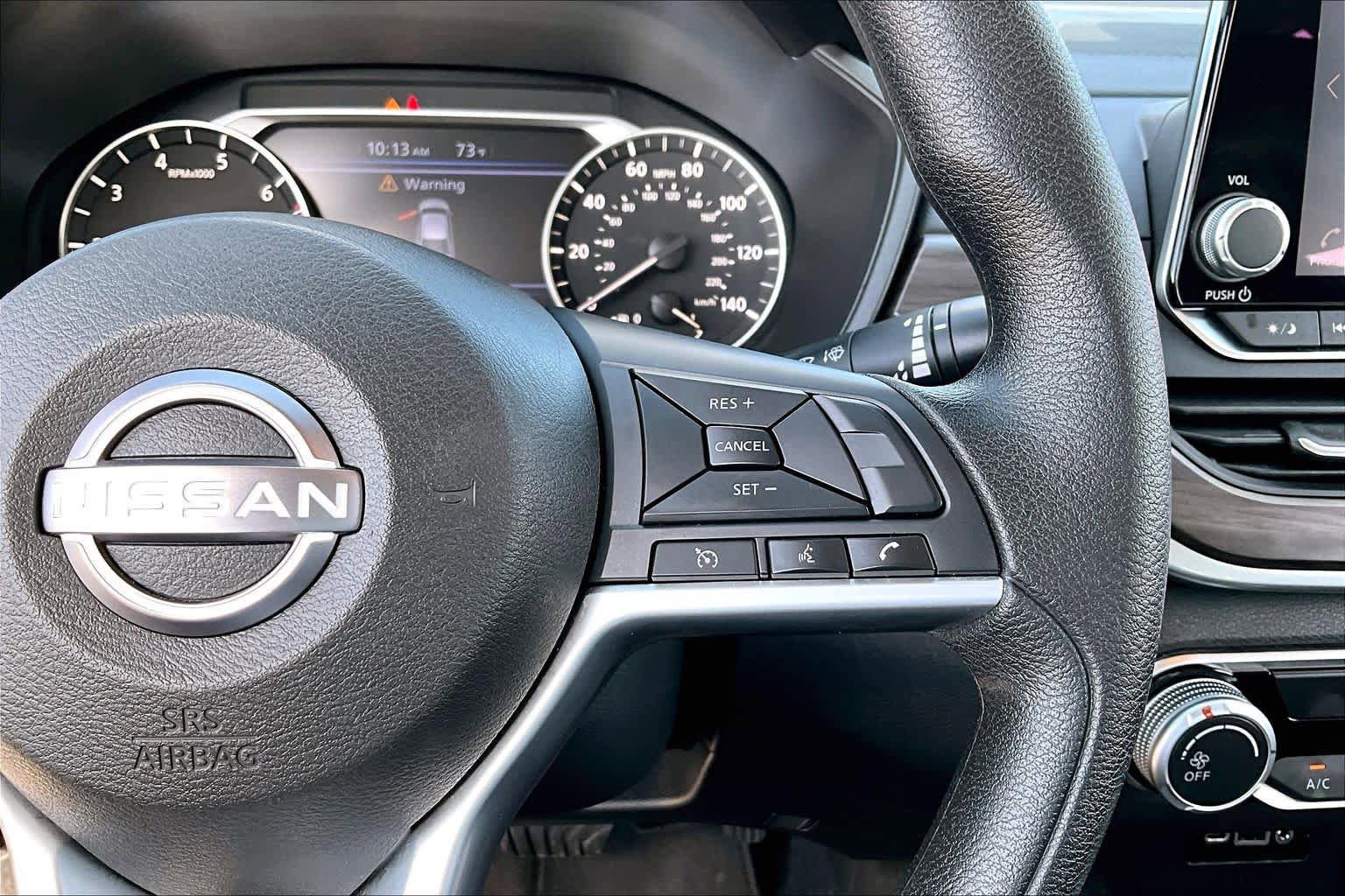 Used 2025 Nissan Altima 2.5 SV FWD image 25