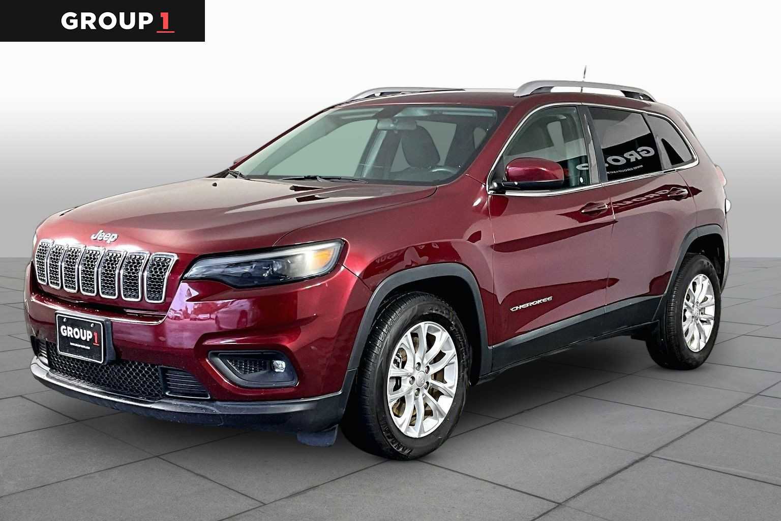 Used 2019 Jeep Cherokee Latitude w/ Popular Appearance Group FWD image 1