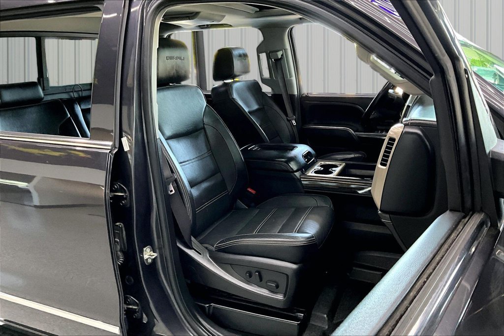 Used 2016 GMC Sierra 3500 Denali AWD/4WD image 31