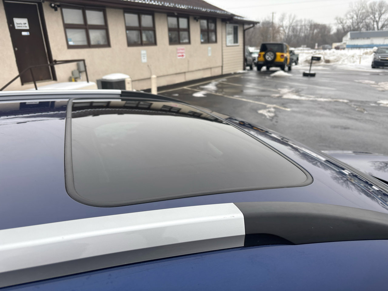 Used 2017 Subaru Outback 2.5i Touring image 35