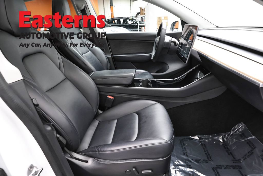 Used 2020 Tesla Model Y Long Range image 18