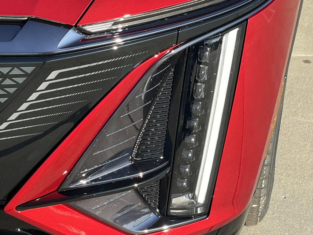New 2026 Cadillac Lyriq Sport AWD/4WD image 9