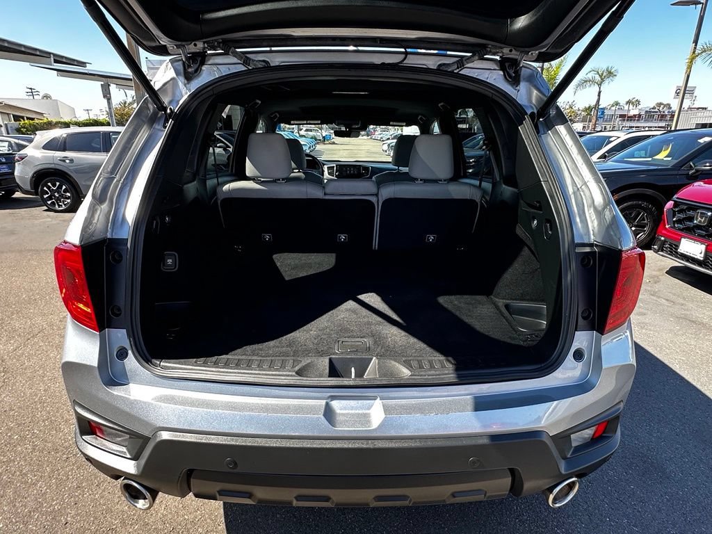 Used 2023 Honda Passport EX-L image 9
