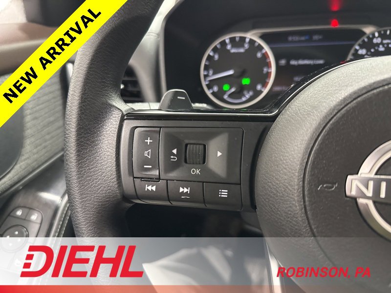 Used 2022 Nissan Rogue SV image 23
