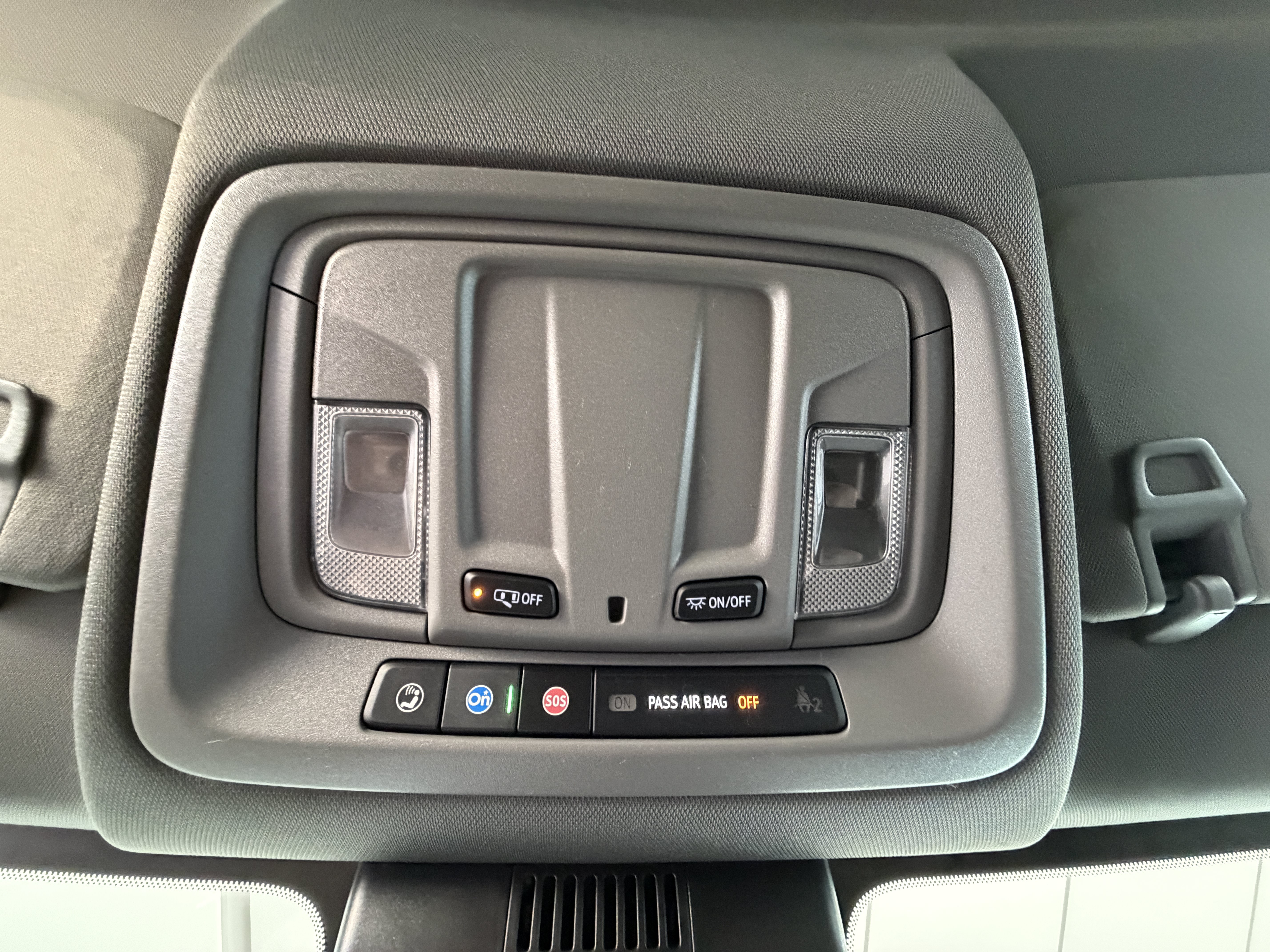 Used 2023 Chevrolet Silverado 1500 LT AWD/4WD image 16