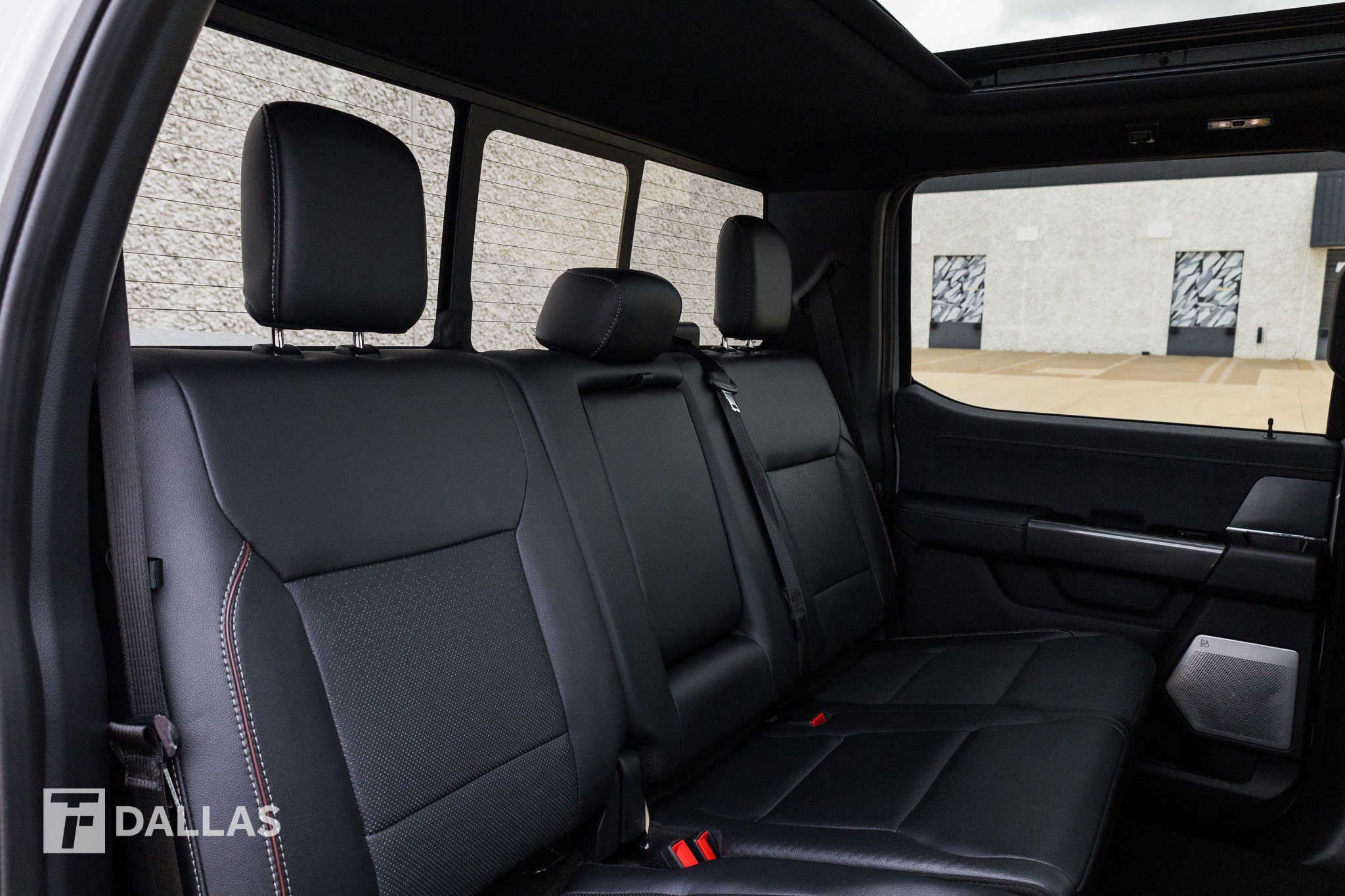 Used 2023 Ford F150 Lariat w/ Equipment Group 502A High image 36