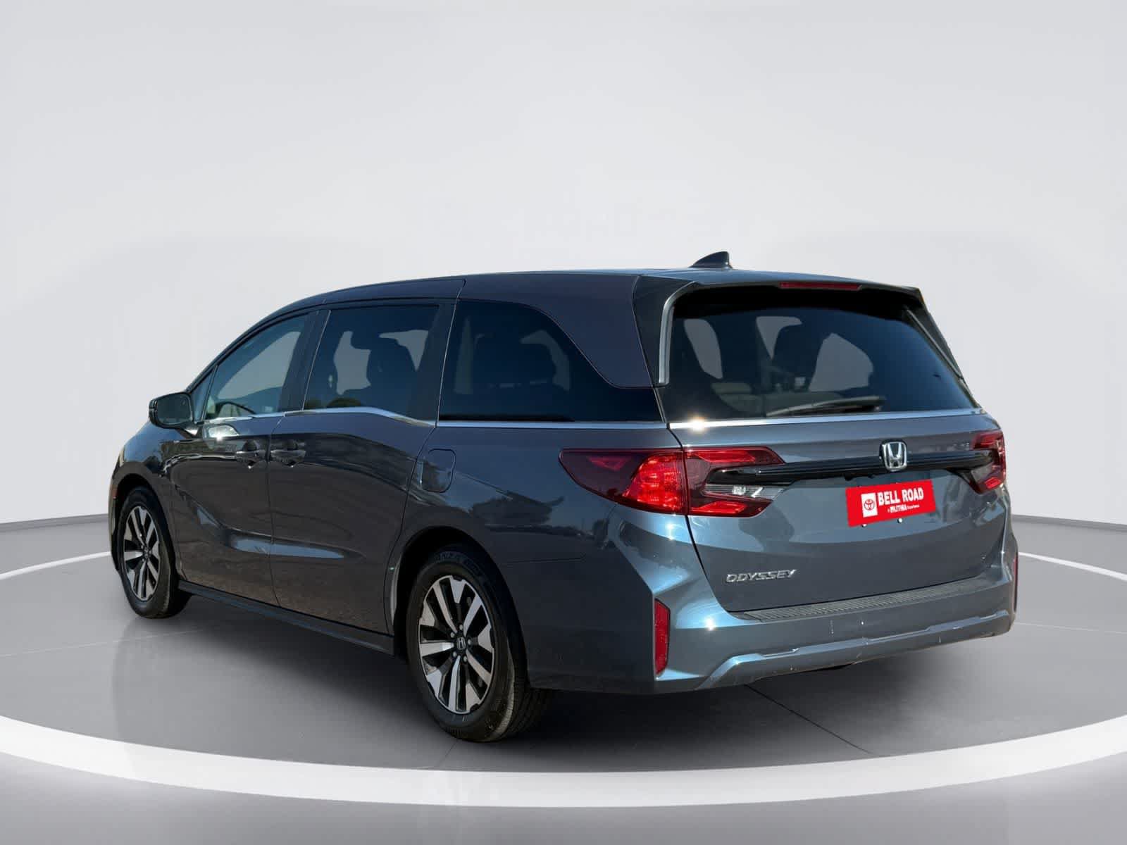 Used 2025 Honda Odyssey EX-L image 4