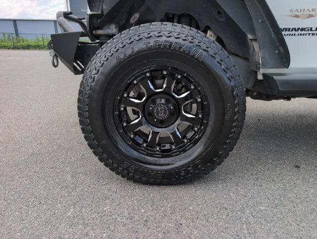 Used 2014 Jeep Wrangler Unlimited Sahara w/ Max Tow Package AWD/4WD image 28