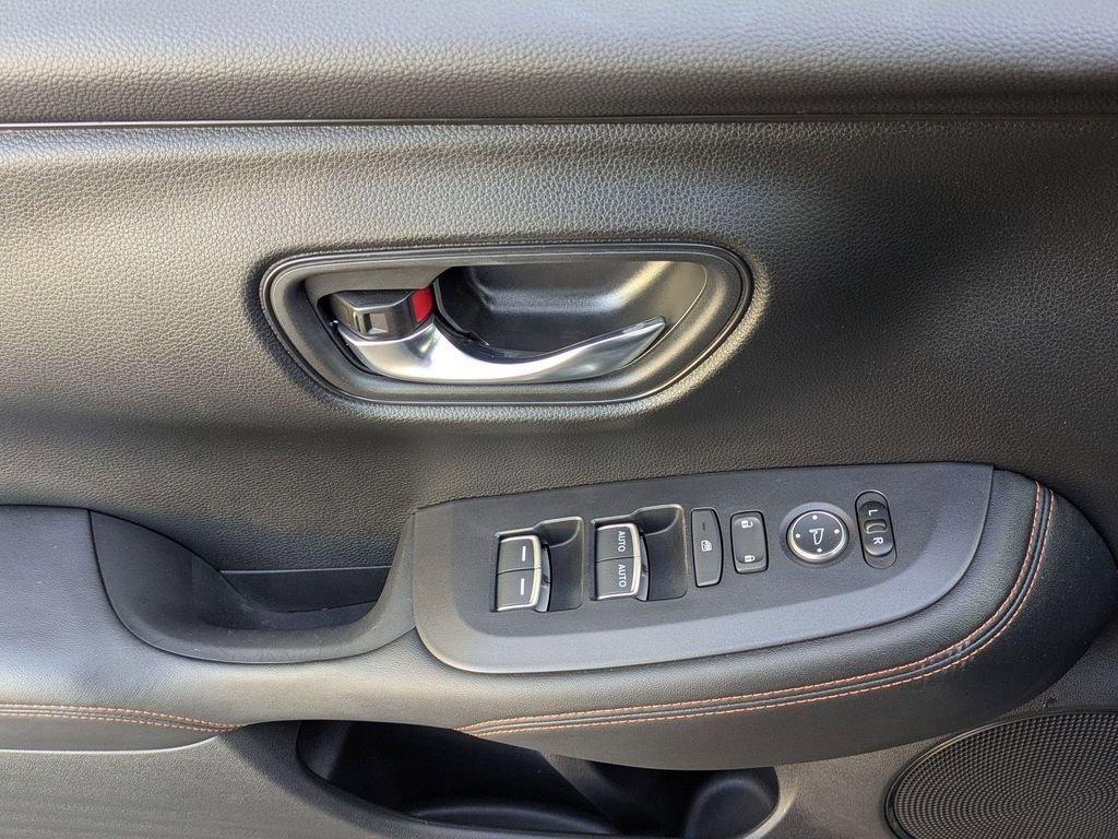 Used 2024 Honda HR-V Sport image 6