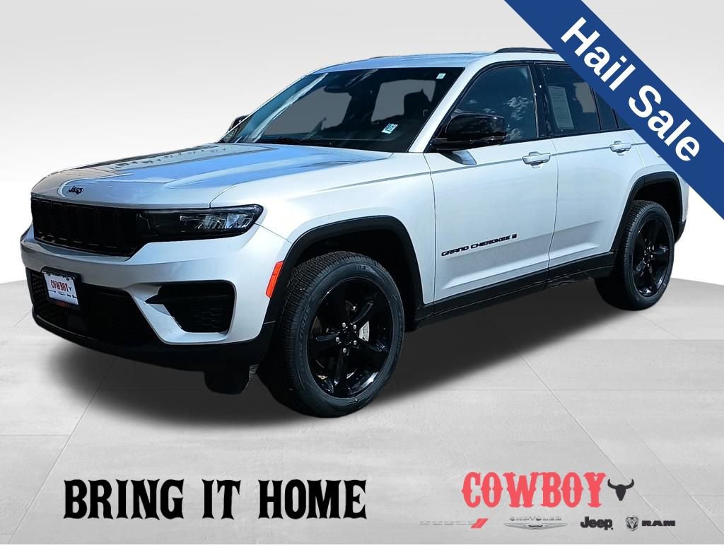 Used 2023 Jeep Grand Cherokee Altitude