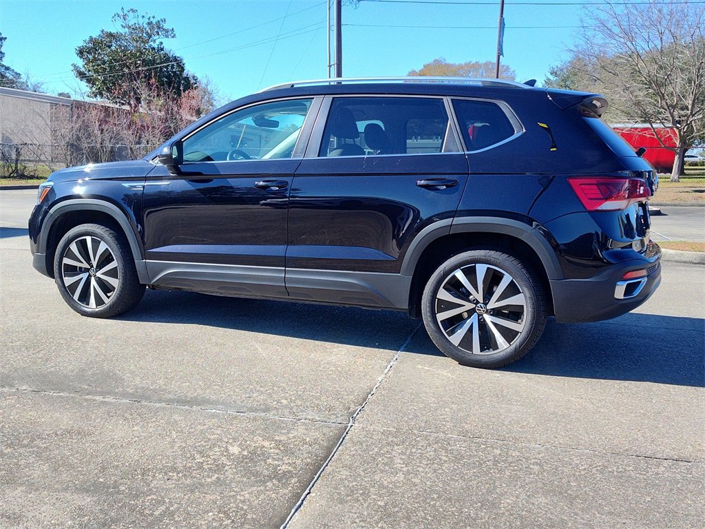 Used 2024 Volkswagen Taos SE image 5