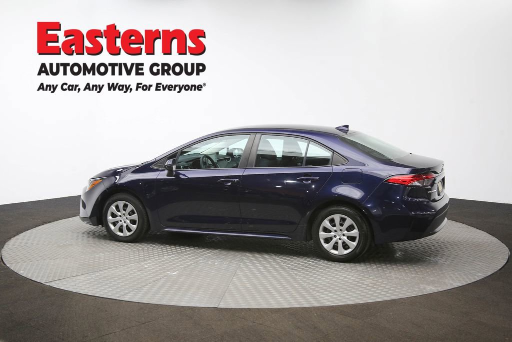Used 2021 Toyota Corolla LE image 60