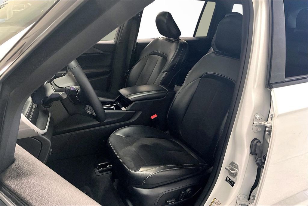 Used 2023 Jeep Grand Cherokee L Laredo image 21