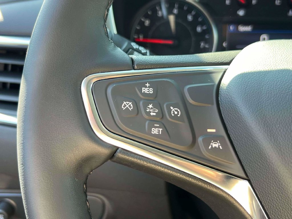 Used 2023 Chevrolet Equinox LT AWD/4WD image 21