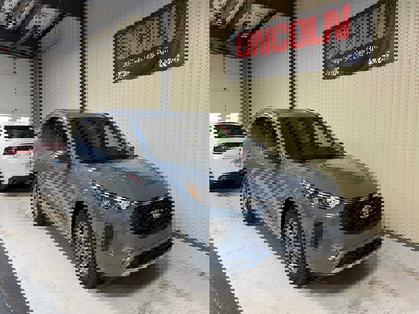 Used 2023 Ford Escape ST-Line w/ Tech Pack #1 image 6