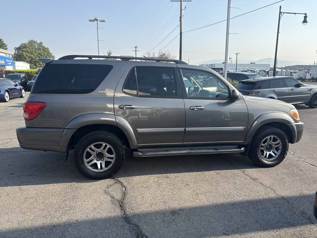 Used 2005 Toyota Sequoia Limited AWD/4WD image 5