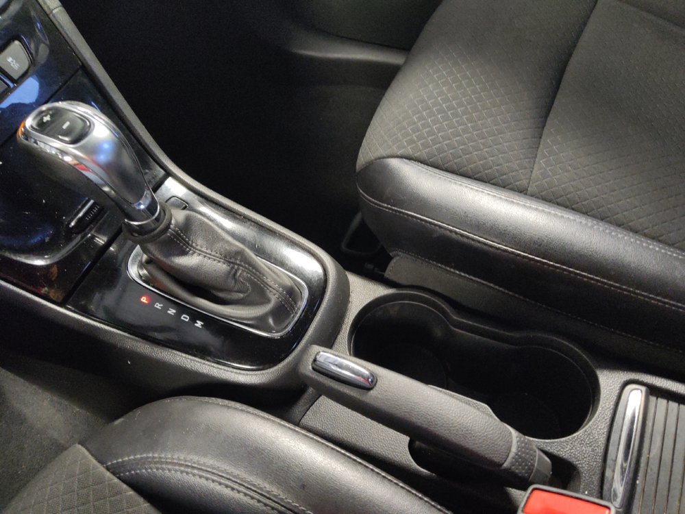 Used 2020 Buick Encore Preferred FWD image 26