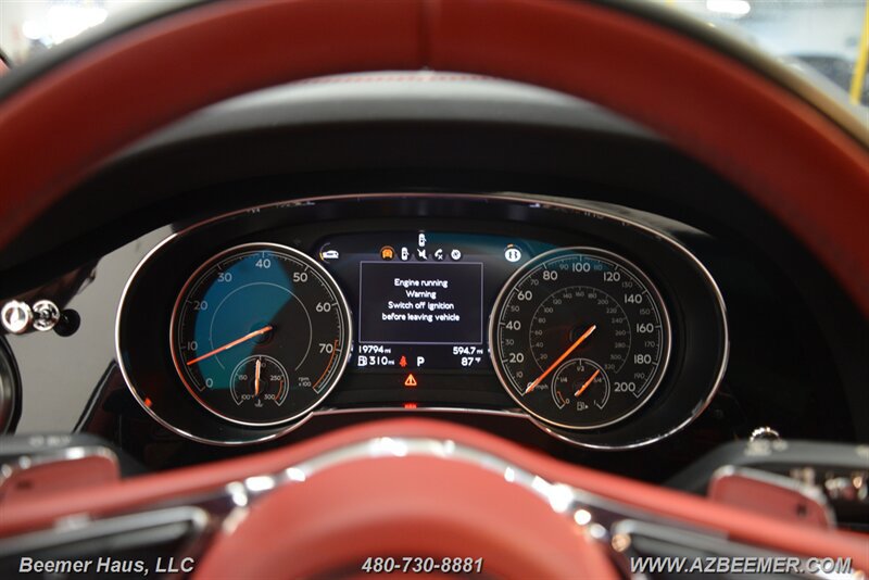 Used 2019 Bentley Bentayga AWD/4WD image 31