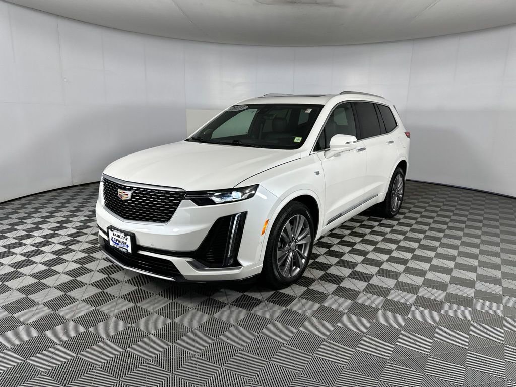 Used 2023 Cadillac XT6 Premium Luxury w/ Technology Package AWD/4WD image 16
