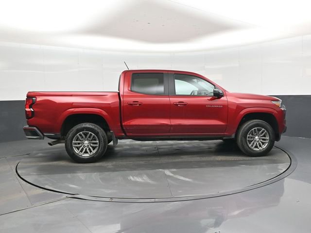 Used 2024 Chevrolet Colorado LT w/ LT Convenience Package II image 2